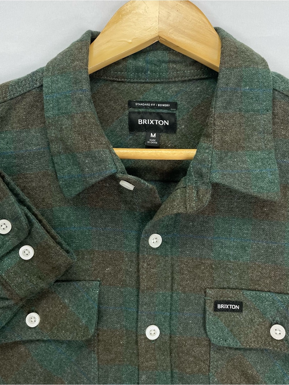 Brixton Bowery Flannel Shirt Mens M Green Plaid Midweight Cotton Long Sleeve